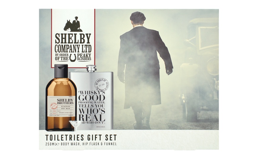 Image 5: Peaky Blinders-Themed Gift Set