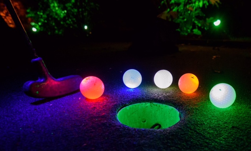 Image 2: Up to 33% Off Glow in the Dark Mini Golf at Lilli Putt