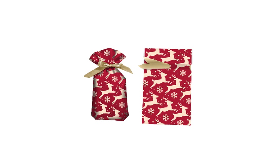 Image 5: 50-Piece Christmas Drawstring Gift Bag Set