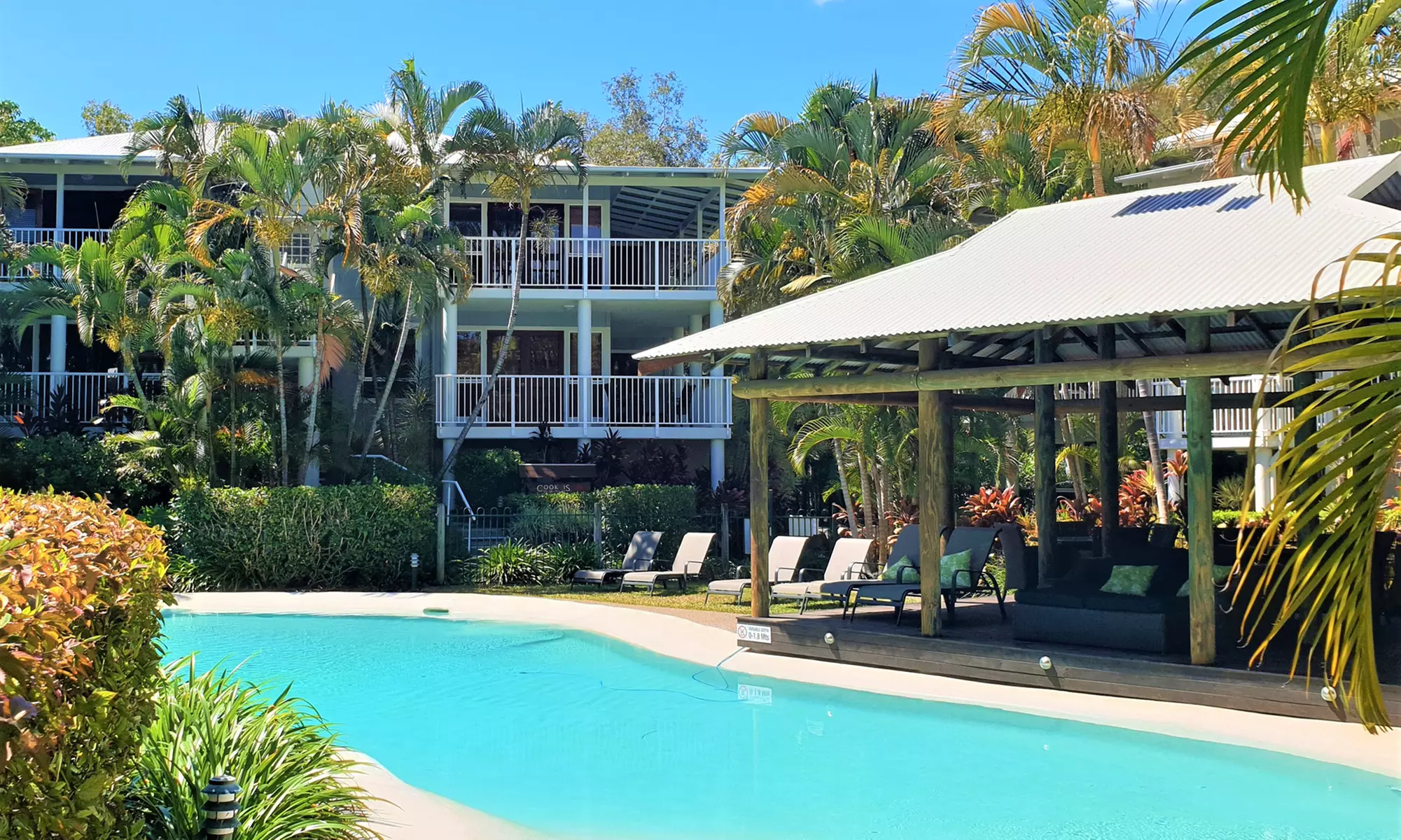 Sunshine Coast: Apartment Stay for Two or Four with Wine and Spa Noosa