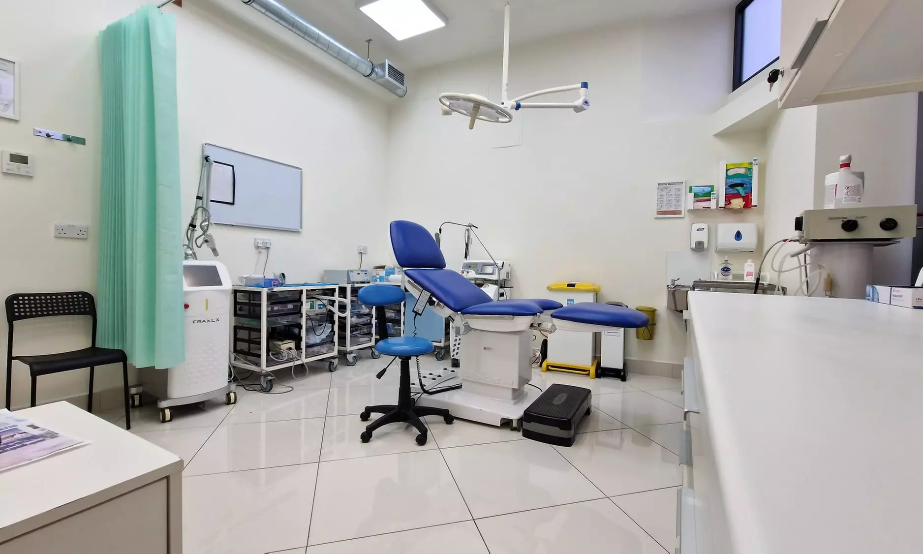 Achieve a Dazzling Smile at 66% Off at SW11 Medical & Dental Clinic!