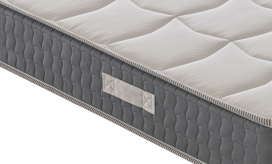 Image 5: Matelas à mémoire de forme double confort