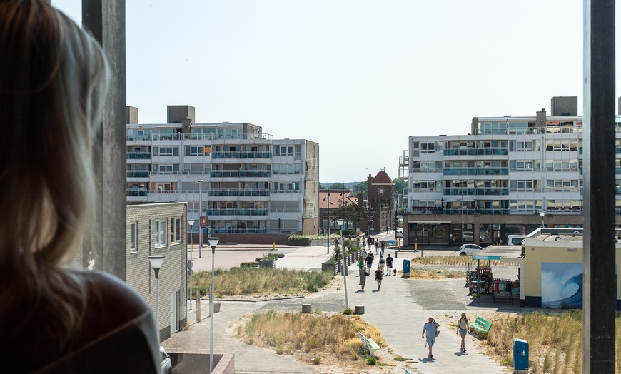 Image 2: Zandvoort: tweepersoonskamer met ontbijt