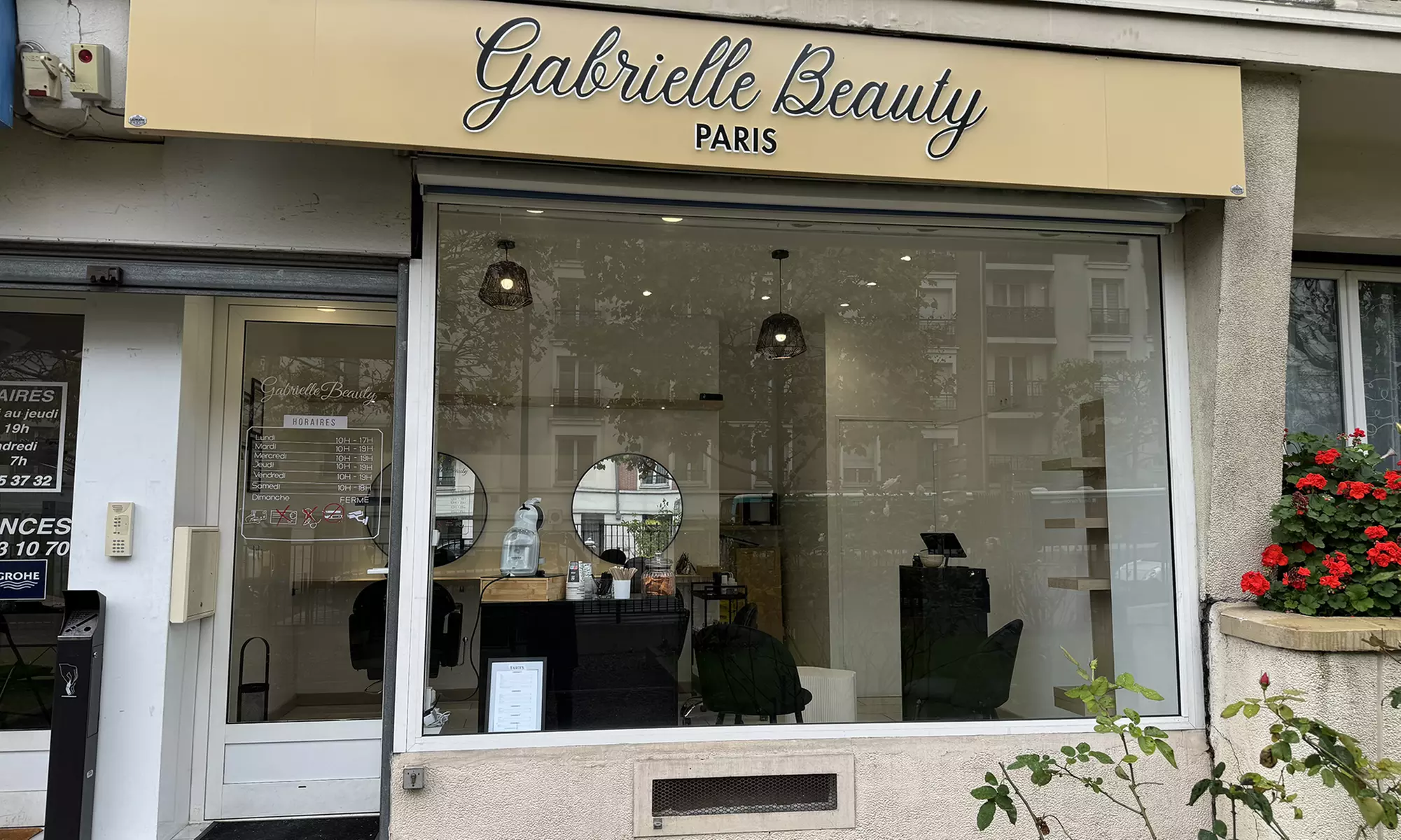 Jusqu'à 69% remise Maquillage permanent chez Gabrielle Beauty