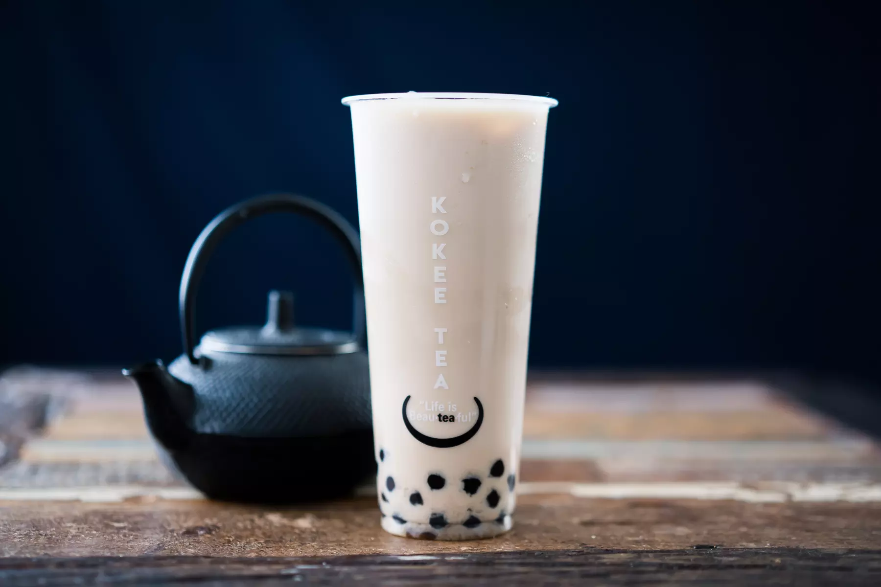 Experience a range of drinks and food with your favorite tea