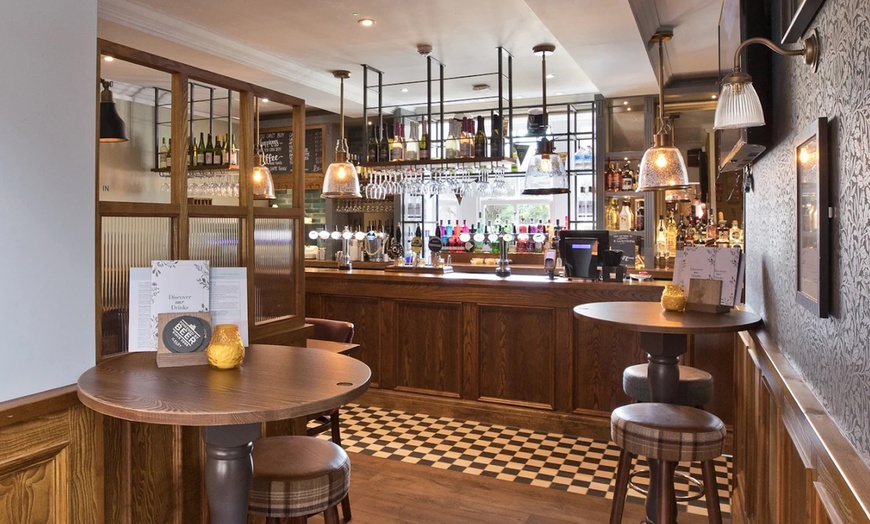 Image 5: A Feast Awaits: £30 or £50 to Spend on Food