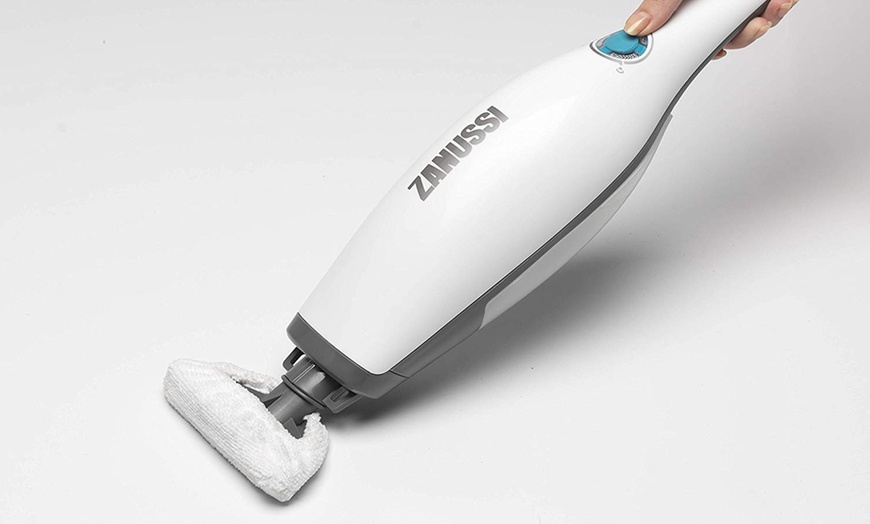 Image 14: Zanussi Two-in-One Steam Mop