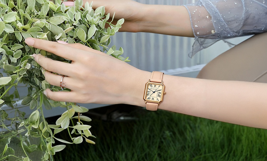 Image 4: Retro Damenarmbanduhr mit Lederarmband