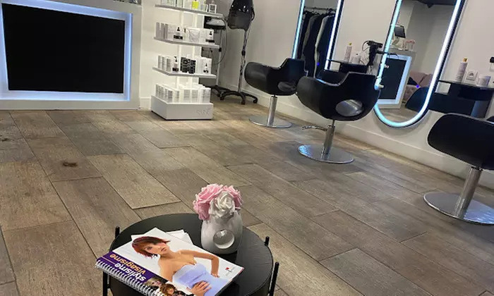 Jusqu'à 50% de remise sur Couleur / Reflets chez jenna school