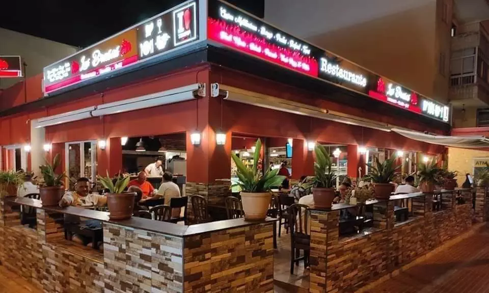 ¡Descubre el sabor del Mediterráneo! ¡Menú a elegir para 2!