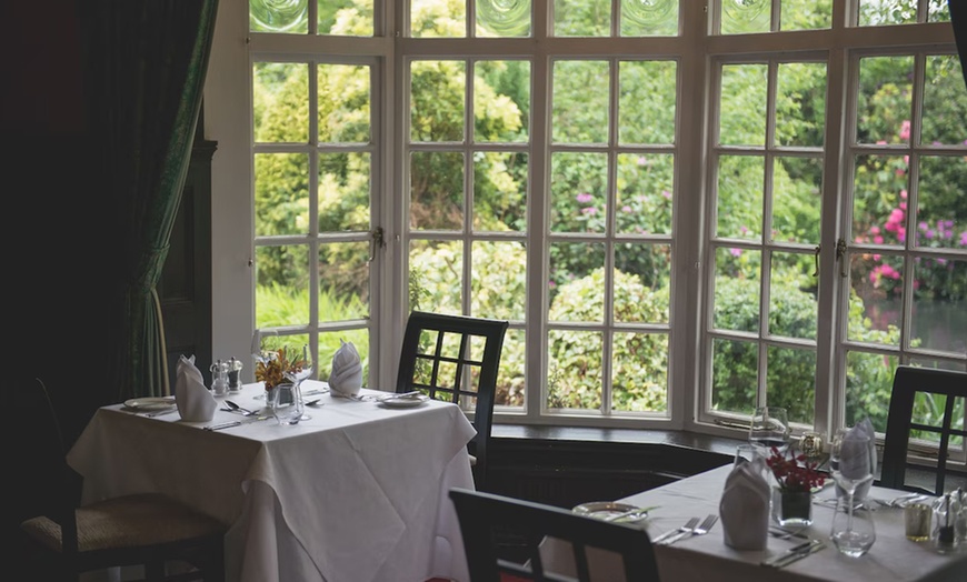 Image 13: Cheshire: Executive Double Room with Breakfast and Bottle of Prosecco