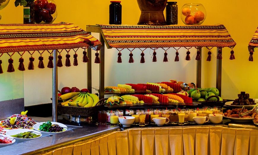 Image 3: 4* Iftar Buffet w/ Bottomless Ramadan Beverages & Abu Dhabi Views