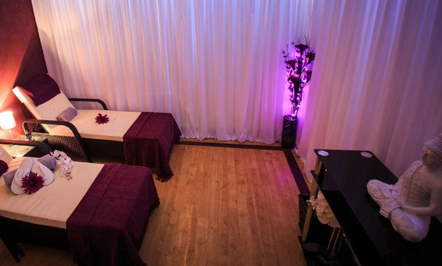 Image 2: 4* Two-Treatment Spa Package