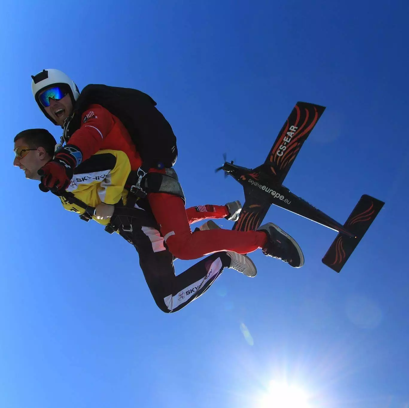 Skok tandemowy dla 1-2 osób z instruktorem z minimum 4000 metrów