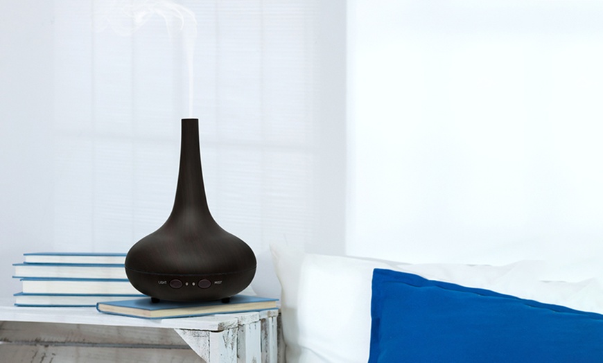 Image 6: Aroma Diffuser with Essential Oil