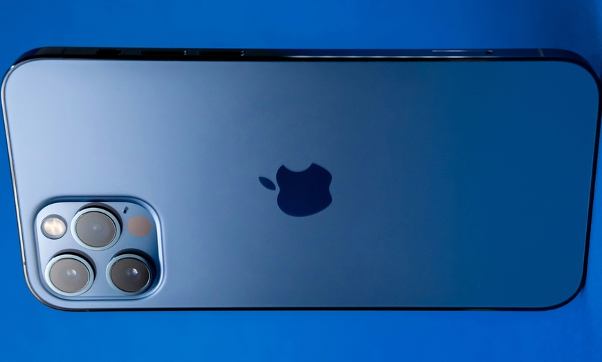 Image 1: Fix Your iPhone 12/12 Pro: OLED Screen Replacement