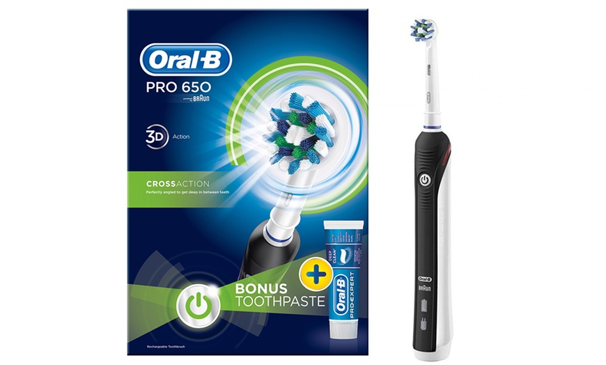 Image 2: Braun Oral-B Pro 650 Toothbrush