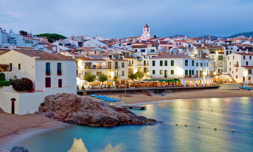 Image 13: Calella : chambre double avec vue sur la mer et demi-pension