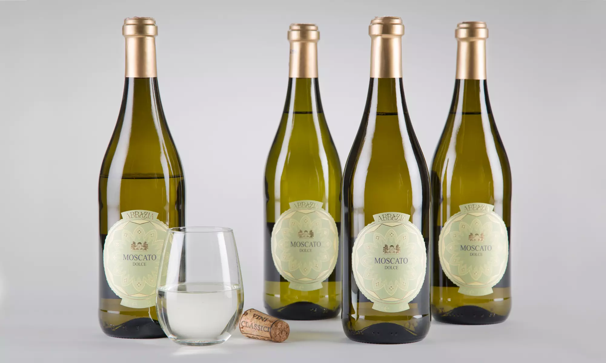 $45 for Four Bottles of 93-Point Abbazia Moscato with Shipping Included from Heartwood & Oak ($94.91 value) - Primary Image