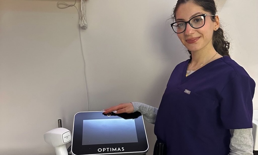 Image 6: 6 Laser Hair Removal on One Small, Medium, Large, or Extra Large Area