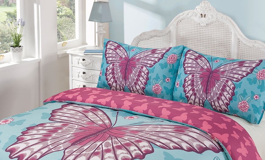 Image 11: Duvet Sets in Choice of Design