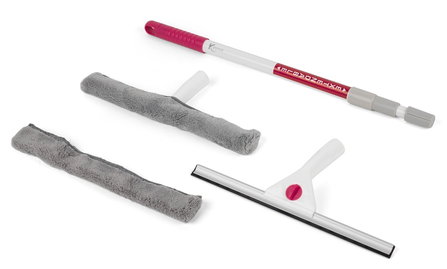 Image 4: Two-in-One Window Cleaning Set