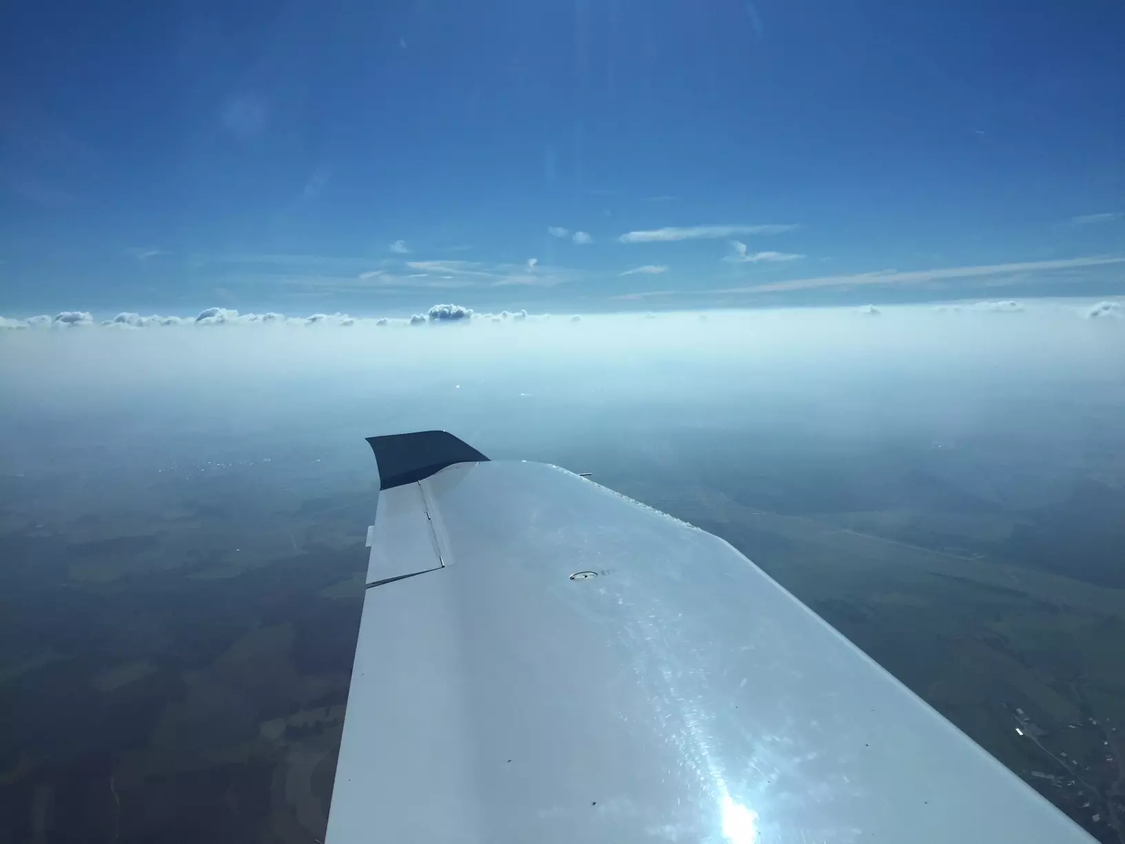 Survolez Tirlemont en vol privé et dégustez une bière locale après