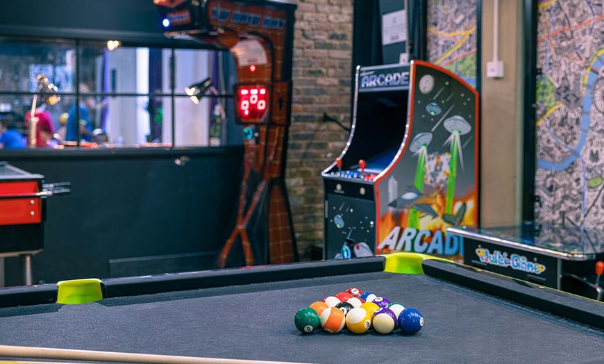 Image 9: One Hour of Shuffleboard and Delicious Pizza for Two to Six People!