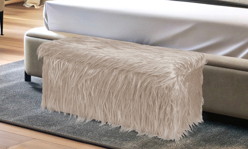 Image 5: Pouf contenitore Yeti con pelliccia