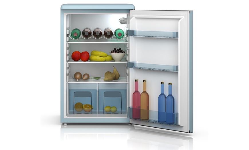 Image 11: Swan Retro-Style Fridges