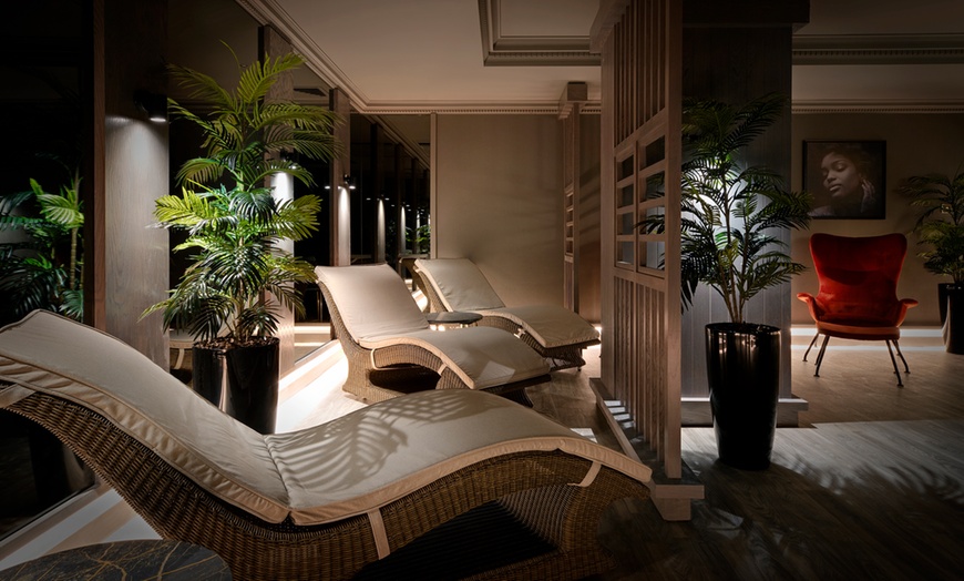 Image 15: Central London: Luxury 4* Spa Stay for 2 