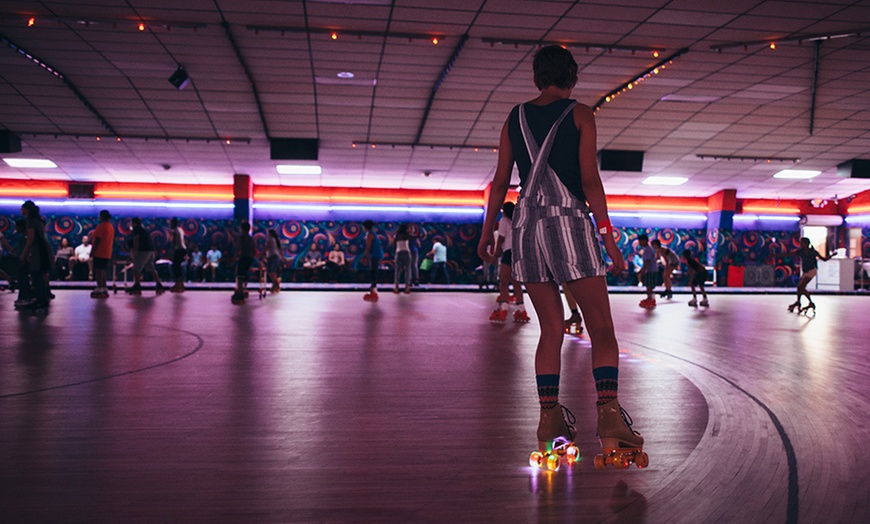 Image 2: Roller Skating with Skate Hire