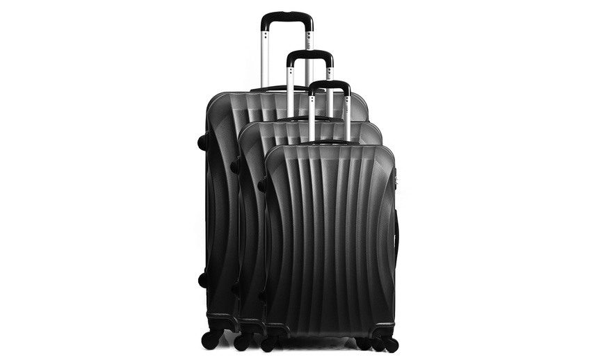 Image 11: Black Three-Piece Luggage Sets