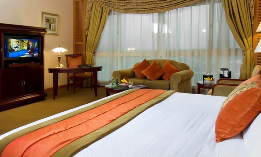 Image 7: Abu Dhabi: 5* Stay with Breakfast