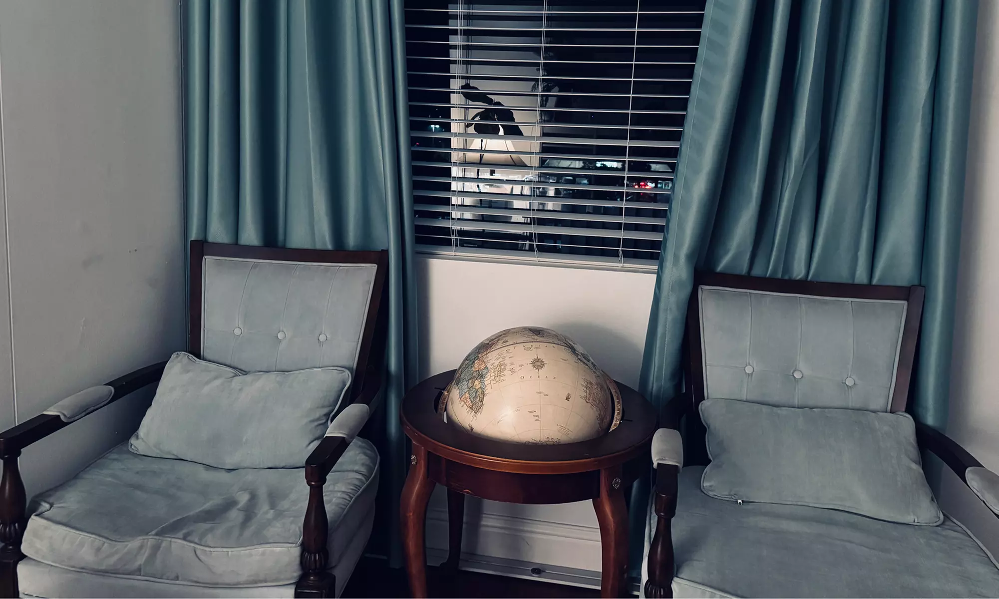 60-Minute Essential Oil or Hot Stone Massage for One or Combo of Both