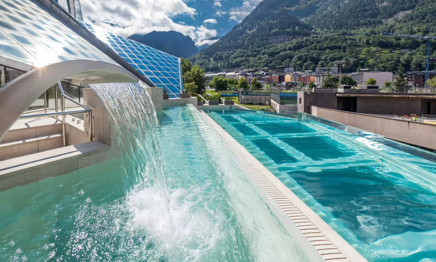 Andorre : Accès espace Thermoludique pour 2, option nuitée avec modelage au centre Caldea And Hotel Espel 3* - Primary Image