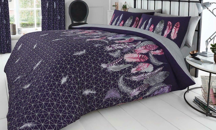 Image 7: Feathers Printed Polycotton Duvet Cover and Pillowcase Set