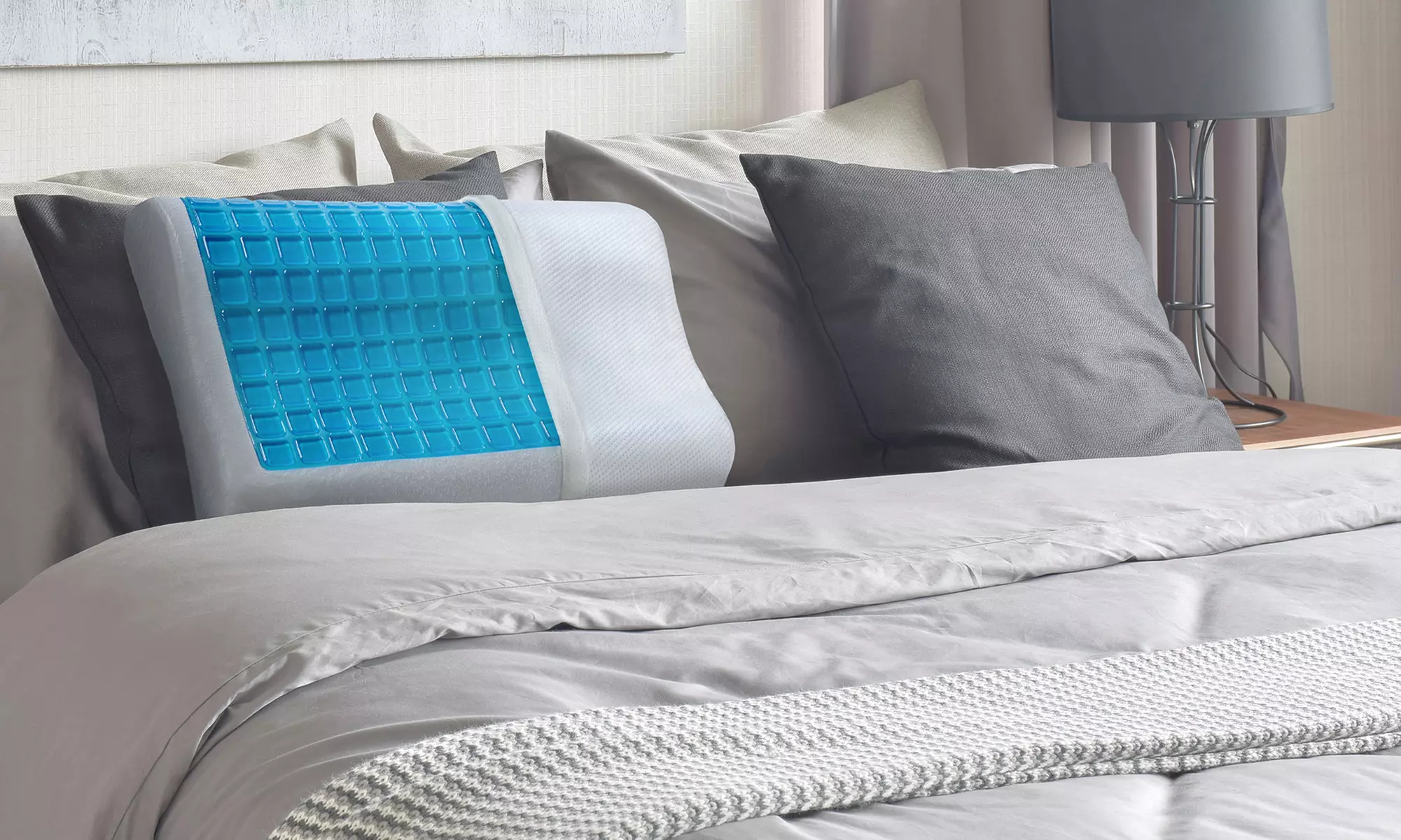 PharMeDoc Contoured Memory Foam Pillow with Cooling Gel - Primary Image