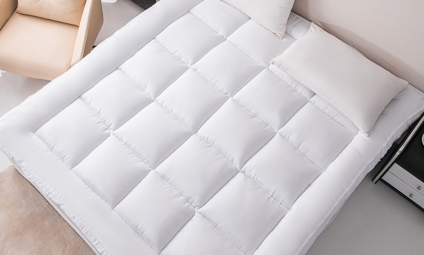 Image 5: Soft Mattress Topper - 5cm or 10cm Thickness