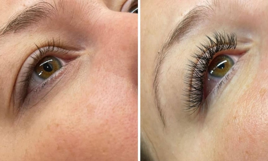 Image 3: Get a Full Set of Eyelash Extensions Any Style or Lash Lift & Tint 