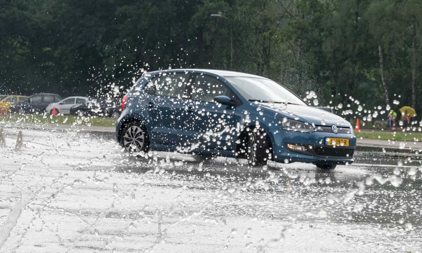 Word een zelfverzekerde bestuurder met hands-on sliptraining