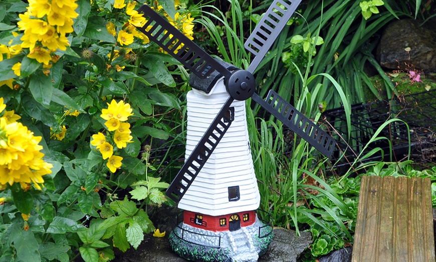 Image 3: Solar Powered Garden Ornaments