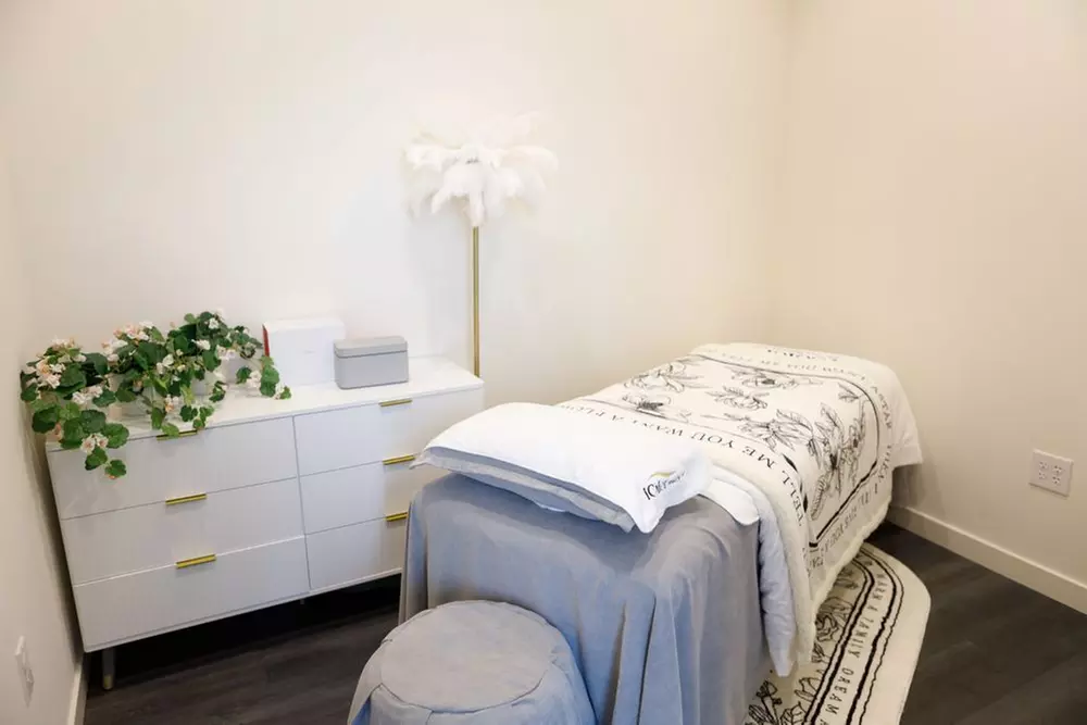 Up to 46% Off Swedish, Deep Tissue or Couples Massage