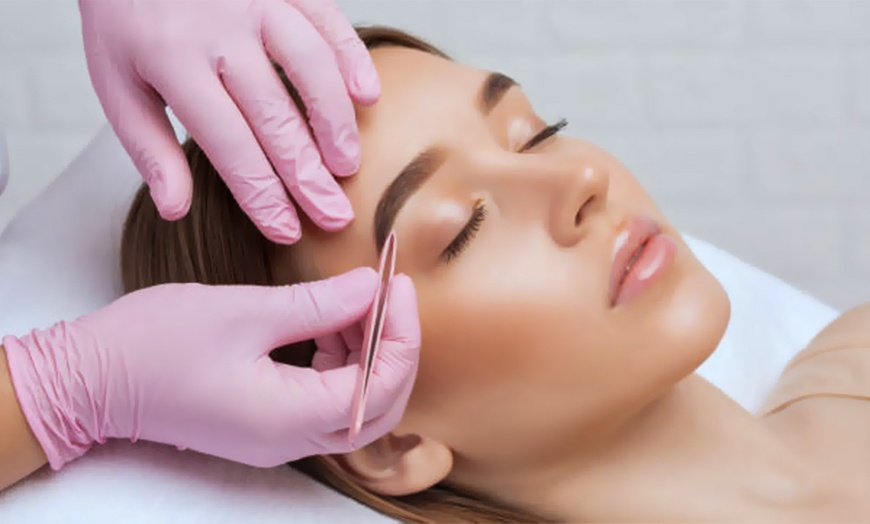 Image 15: Una mirada de impacto: lifting y tinte de pestañas