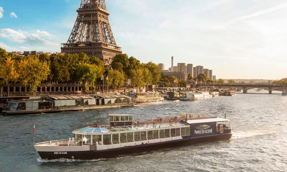 Vue imprenable et gastronomie : croisière gourmande au cœur de Paris
