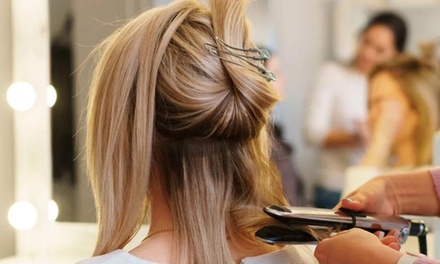 Sesión de peluquería con lavado, mascarilla hidratante, corte de pelo y secado al viento - Nefertari Maison Luxury Salón & Spa