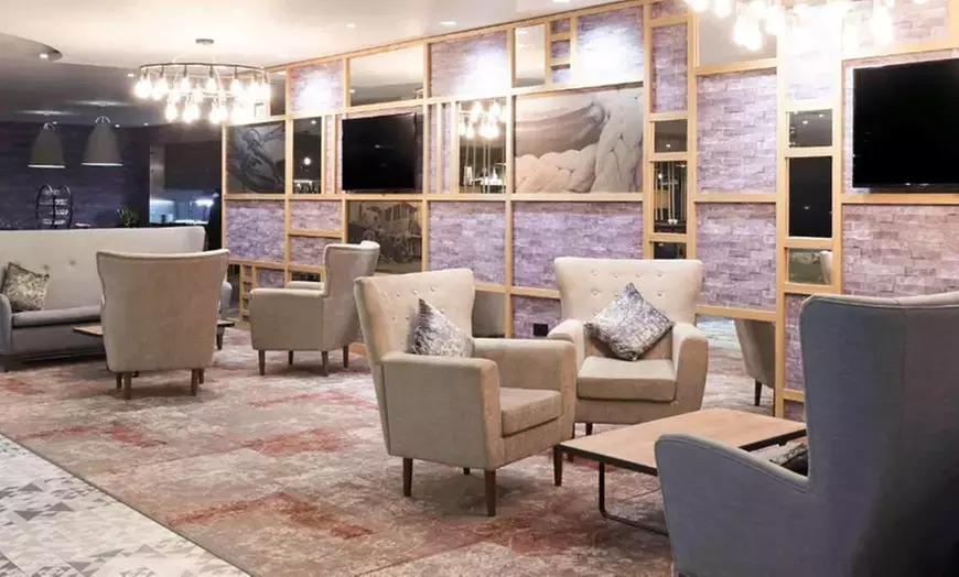 Cardiff: 4* Classic Double or Twin Room with Breakfast & Late CheckOut