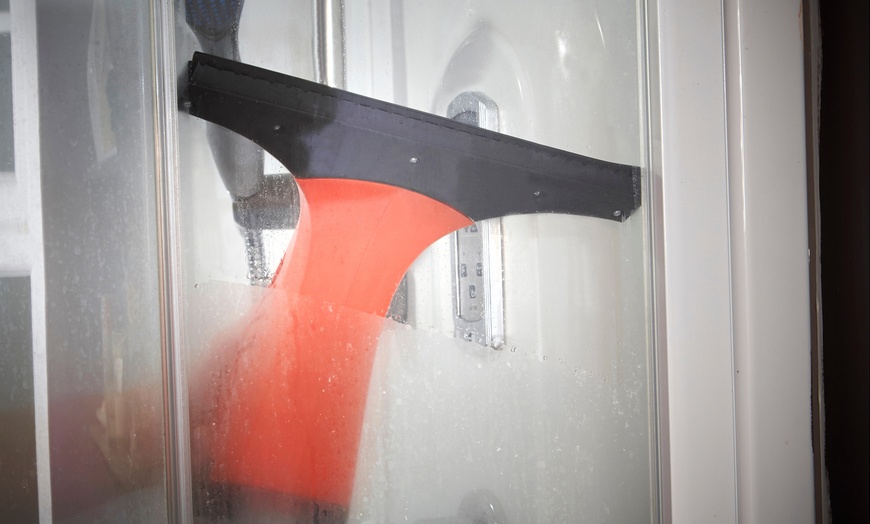 Image 5: VonHaus Window Cleaning Vacuum Kit