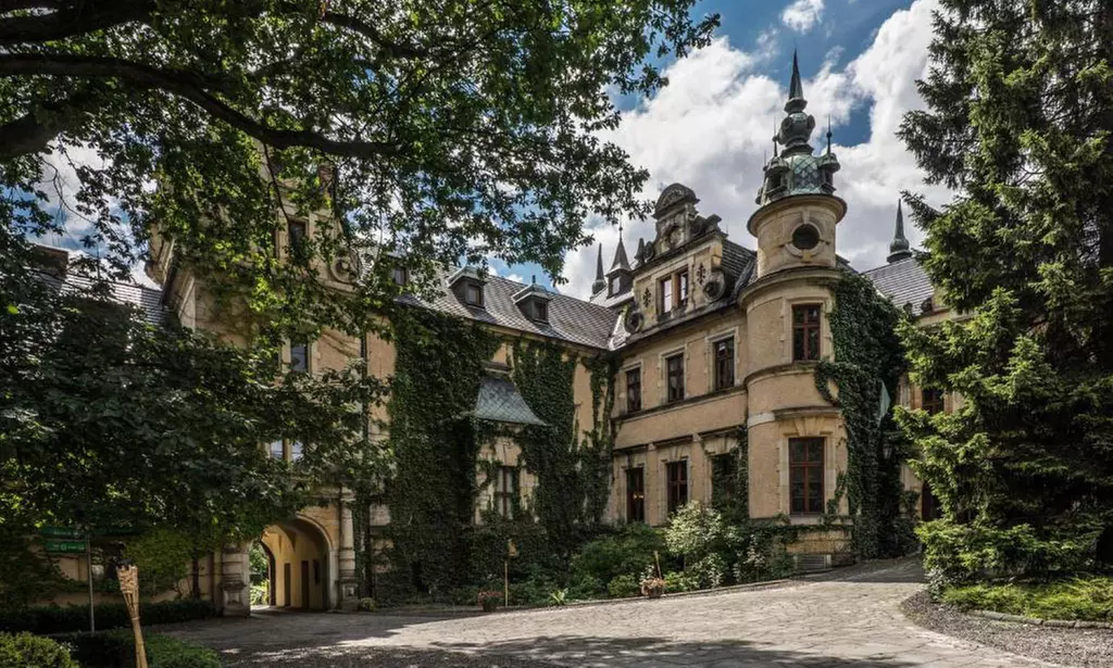 Niederschlesien: Doppelzimmer mit Halbpension auf dem Schloss