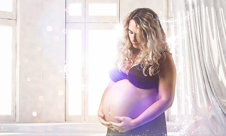 Image 1: Bump-to-Baby Photoshoot